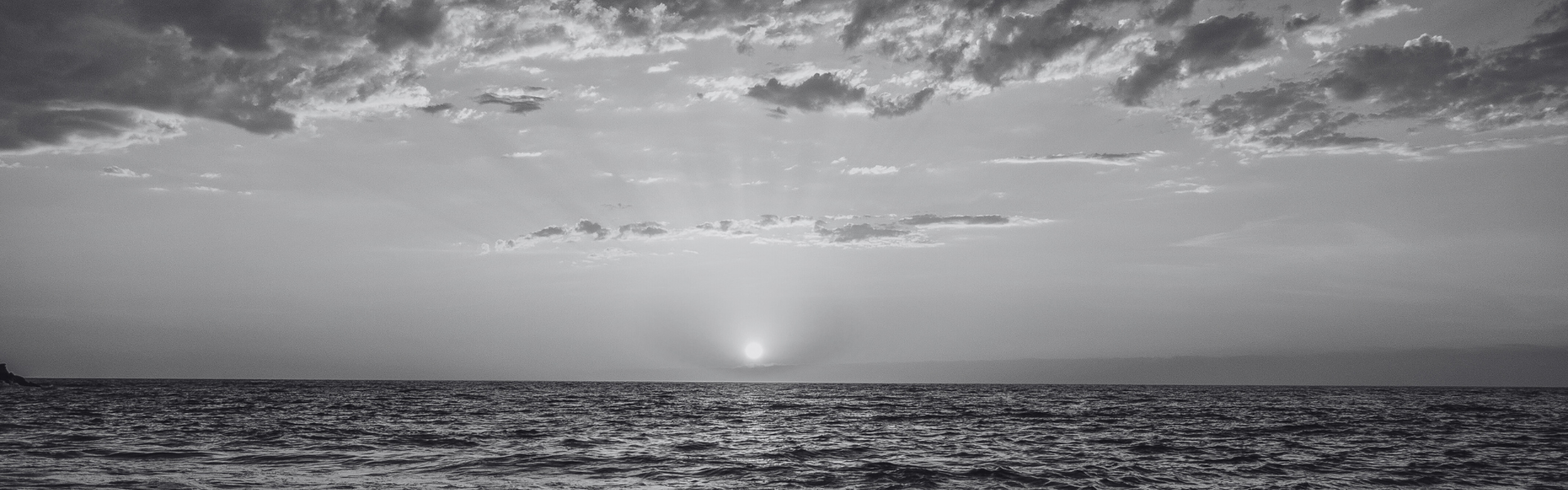 020 avond aan het strand - Queerina.nl erotische verhalen voor lesbische en biseksuele vrouwen 18+